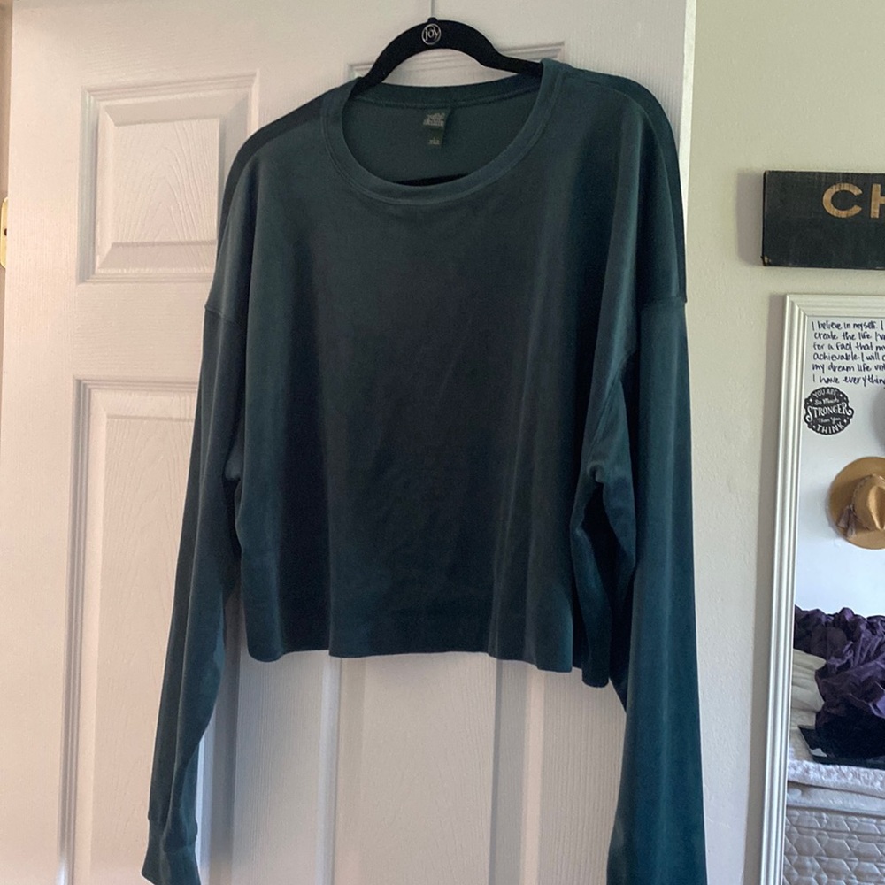 Crop sweater